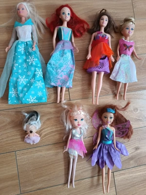8 păpuși  jucării dif pt copii,personaje Barbie Betty Brad etc