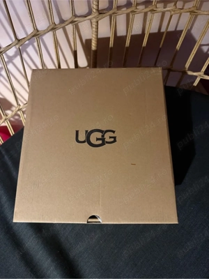 UGG Lowmel