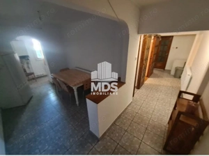 Modificat in 3 camere la parter inalt