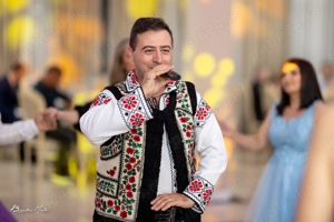 Cristian Harhătă Muzică Populară Autentică pentru Evenimentul Tău Nunta Galați