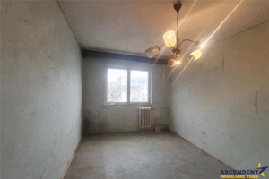 Cartierul Florilor, imobil renovabil, etaj intermediar, zona linistita, Brasov - imagine 4