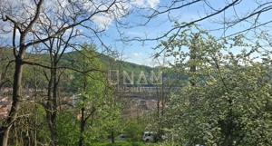  Casă accesibilă cu priveliște frumoasă în Reșița!