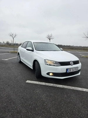 Vând vw jetta an 2014