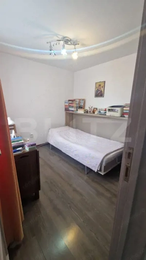 Casa de vanzare, cu 3 camere, 95 mp,  zona Craiter  - imagine 3