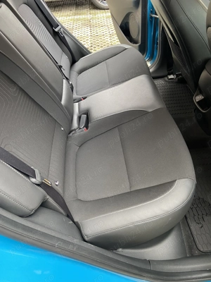 Hyundai Kona Electric 64kWh Luxury, 204CP, an 2023 - imagine 9