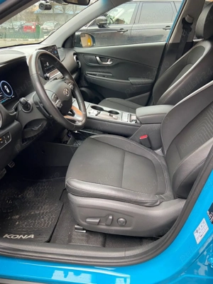 Hyundai Kona Electric 64kWh Luxury, 204CP, an 2023 - imagine 8