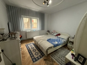 Apartament spatios, 3 camere, decomandat, 82 mp, parter - Lipovei - imagine 2