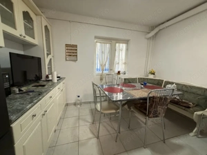 Apartament spatios, 3 camere, decomandat, 82 mp, parter - Lipovei - imagine 5