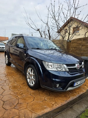 Suv 4 4 automata 7 locuri - imagine 2