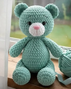 Crosetate manual fir de catifea 