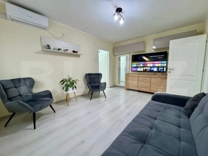 Apartament 2 camere, renovat și mobilat, etaj 2 – zona Rogerius