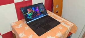 HP 17 inch cu 8 gb ram