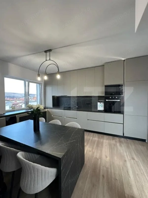 Apartament modern cu 3 camere, 60 mp, parcare, zona Eroilor