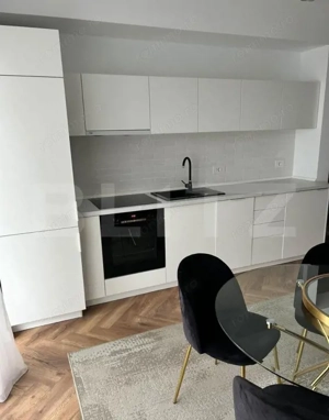 Apartament 2 camere, semidecomandat - Prima Oneștilor - imagine 3