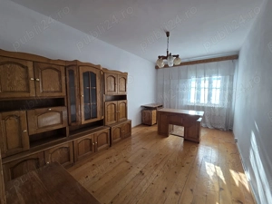 Casa in Cartierul Functionarilor -Arad - imagine 5