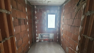 Casă P + 1, central, vis-a-vis de Stadionul Municipal - imagine 7