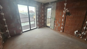 Casă P + 1, central, vis-a-vis de Stadionul Municipal - imagine 8