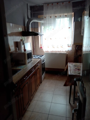 Închiriez apartament 2 camere  - imagine 4