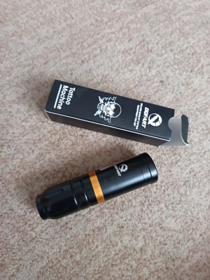 vand aparat de tatuat 