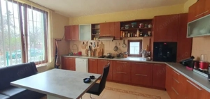 Casa spațioasă  P+1E,526 mp teren-strada liniștită.