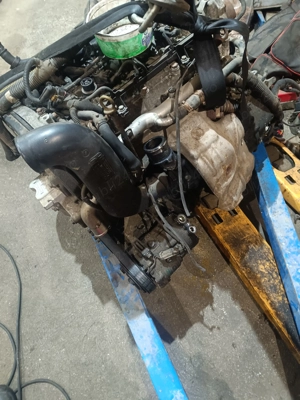 Vând motor Opel Astra Zafira Vectra de 19diesel 150de cai