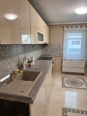 De vanzare apartament cu 2 camere și 2 balcoane, mobilat și utilat, renovat, in zona Episcopiei - imagine 5