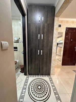 De vanzare apartament cu 2 camere și 2 balcoane, mobilat și utilat, renovat, in zona Episcopiei - imagine 9