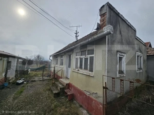 Casă cu 4 camere, teren 544 mp, 2 fronturi stradale asfaltate, Cricau - imagine 2