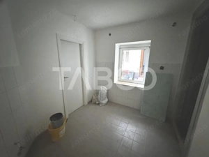 Spatiu comercial 50 mp de inchiriat in centrul Cristianului cu vad bun - imagine 6