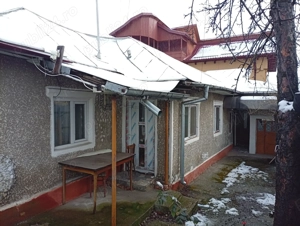 Vând schimb casa situata in Drăgășani!