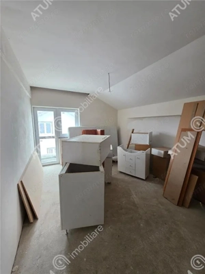 Casa cu 5 camere decomandate pe teren de 390 mp in Cisnadie Sibiu - imagine 13