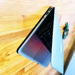 Laptop Apple MacBook Air, IntelCore i5, Tastatura Iluminata, Aluminiu UltraSlim, Livrare GRATUITA - imagine 3