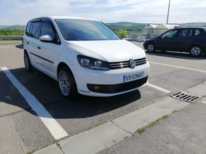  Vând Volkswagen Touran