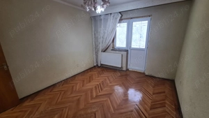 Apartament cu 2 camere de vânzare în Curtea de Argeș.