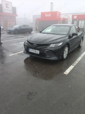 Vand tu Toyota camry hibrid 2019 - imagine 4
