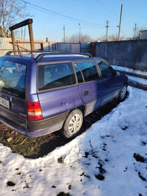 Opel astra benzină