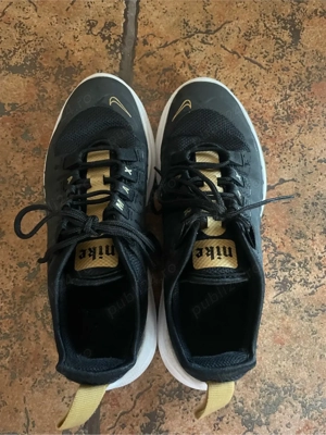 Nike Air Max Axis - imagine 3