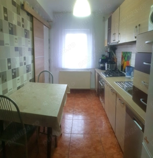 Vand apartament 3 camere - imagine 9