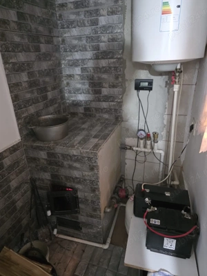 Vând locuință 80 mp și teren 910 mp intravilan în sat Cârniceni, com. Țigănași, jud. Iași - imagine 4