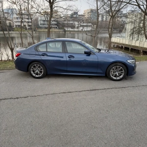 BMW 330i Sport Line Istoric BMW - imagine 5