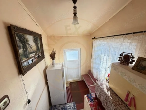 Casa Batraneasca la 8 km de Topoloveni - imagine 14