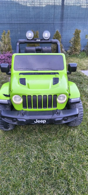 Vând jeep  electric Wrangler Rubicon  950 ron, telecomandă, impecabil ,putin folosit