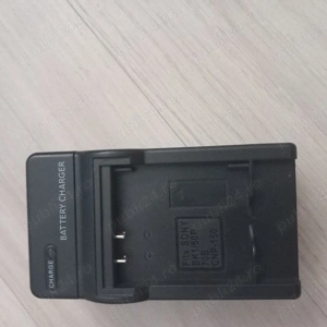 incarcator bateri de aparat foto  - imagine 2