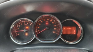 Dacia Sandero 2015 - imagine 2