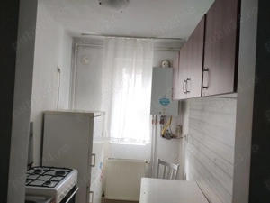 Închiriez garsonieră mobilată și utilată 