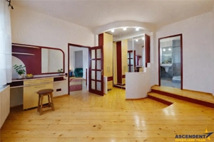 Volum arhitectural remarcabil:Sediu firma, Clinica,Investitie,Rezidenta,Centru Civic,Brasov - LIVE - - imagine 2