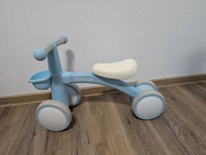 Bicicleta de echilibru pentru bebelusi