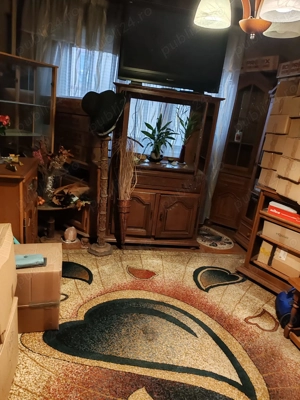 Vând apartament in orasul RESITA, jud Caras Severin