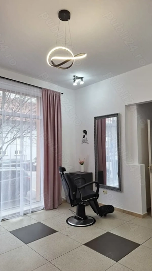 Post frizerie de inchiriat in salon central - imagine 3