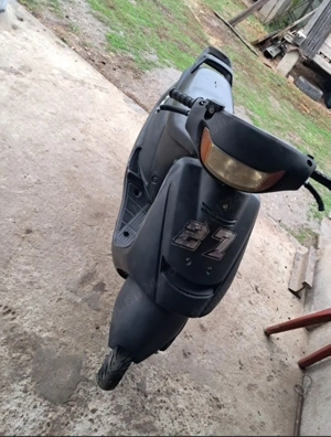 Vând scuter  - imagine 2